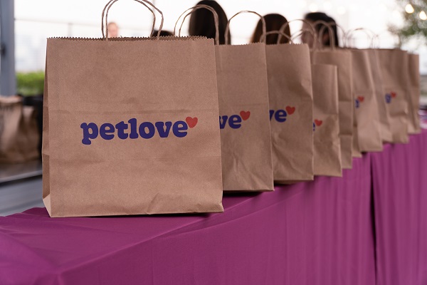 Sacolas de brindes da Petlove